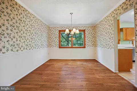 1871 Post Oak Trl, Reston, VA 20191 photo 11