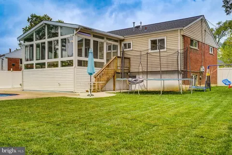 5723 Ash Dr, Springfield, VA 22150 photo 32