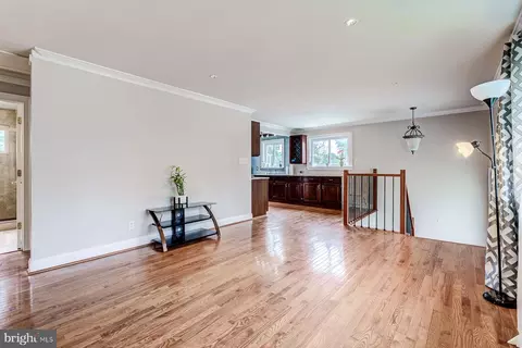 5723 Ash Dr, Springfield, VA 22150 photo 5