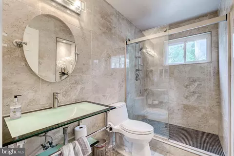 5723 Ash Dr, Springfield, VA 22150 photo 27