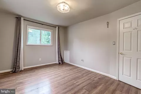 5723 Ash Dr, Springfield, VA 22150 photo 24