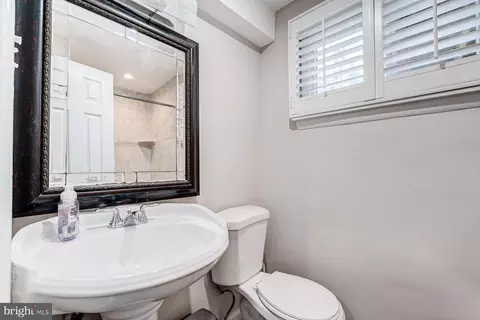 5723 Ash Dr, Springfield, VA 22150 photo 19