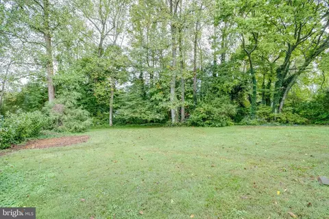 Exterior - 8750 Center Rd #1, Springfield, VA 22152 photo 5 of 6