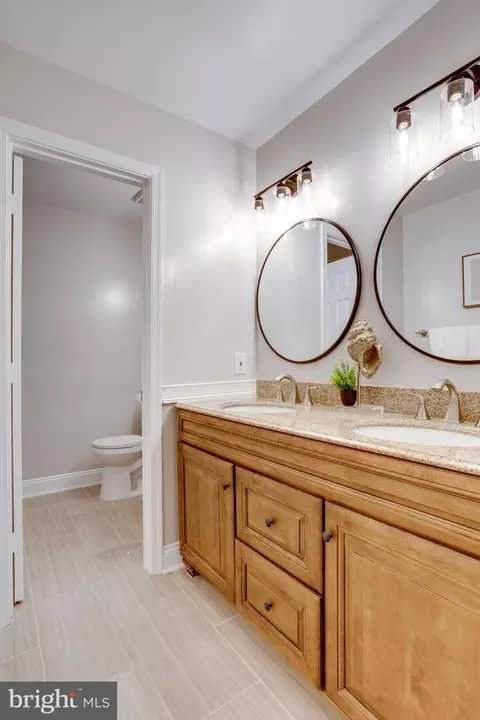 Bath - 8750 Center Rd #1, Springfield, VA 22152 photo 4 of 9