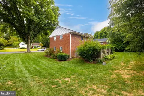 7016 Enterprise Ave, Mclean, VA 22101 photo 12