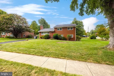 7016 Enterprise Ave, Mclean, VA 22101 photo 6
