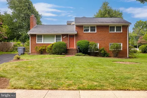 7016 Enterprise Ave, Mclean, VA 22101 photo 4