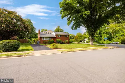 7016 Enterprise Ave, Mclean, VA 22101 photo 16