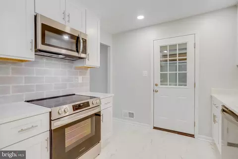 8810 Side Saddle Rd, Springfield, VA 22152 photo 63