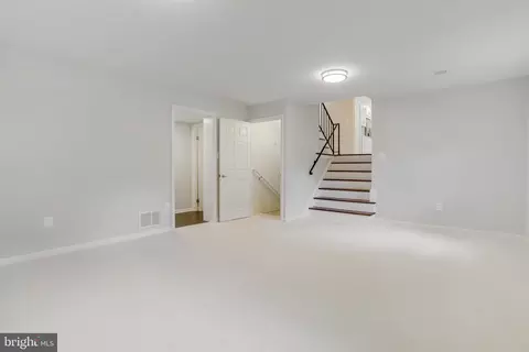 8810 Side Saddle Rd, Springfield, VA 22152 photo 35