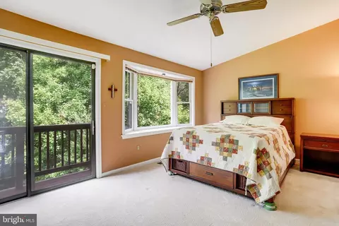 9010 Daum Ct, Springfield, VA 22153 photo 21