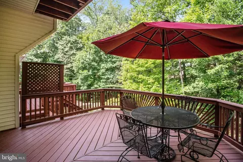 9010 Daum Ct, Springfield, VA 22153 photo 7