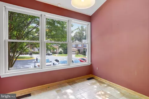 9010 Daum Ct, Springfield, VA 22153 photo 18