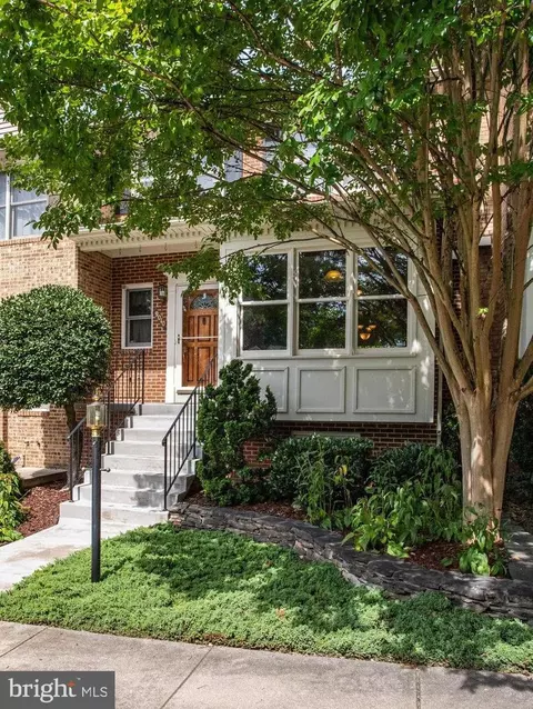 9010 Daum Ct, Springfield, VA 22153 photo 44