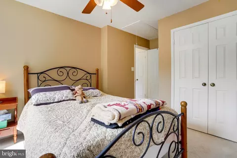 9010 Daum Ct, Springfield, VA 22153 photo 32