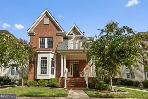 5931 Embry Spring Ln, Alexandria, VA 22315