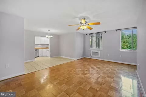 3245 Rio Dr #213, Falls Church, VA 22041