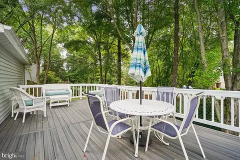 6311 Falling Brook Dr, Burke, VA 22015 photo 15
