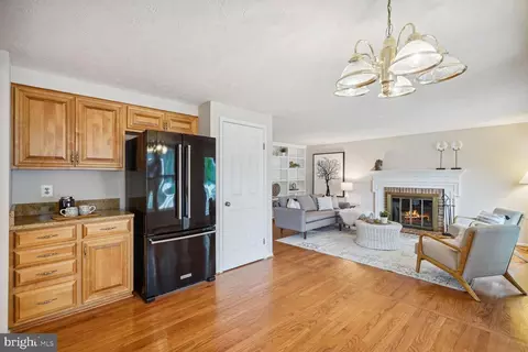 6311 Falling Brook Dr, Burke, VA 22015 photo 14