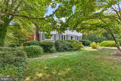 6718 Weaver Ave, Mclean, VA 22101 photo 2