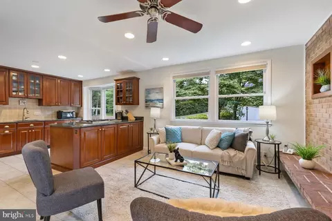 6718 Weaver Ave, Mclean, VA 22101 photo 10