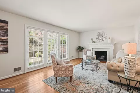 6720 Towne Lane Ct, Mclean, VA 22101 photo 4