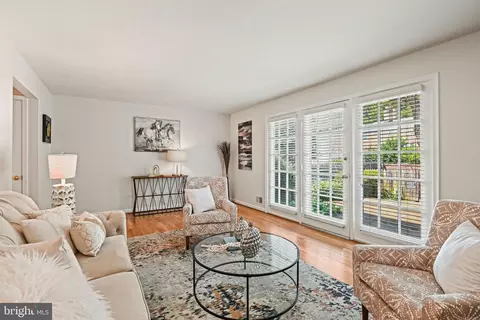 6720 Towne Lane Ct, Mclean, VA 22101 photo 3