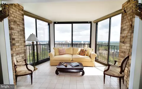5902 Mount Eagle Dr #1508, Alexandria, VA 22303