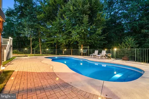 Exterior - 7420 Ridge Rd, Springfield, VA 22153 photo 15 of 15
