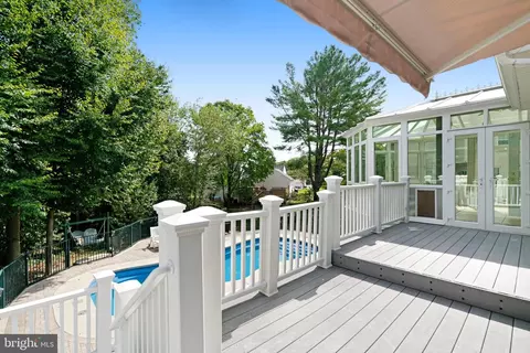 Exterior - 7420 Ridge Rd, Springfield, VA 22153 photo 5 of 15