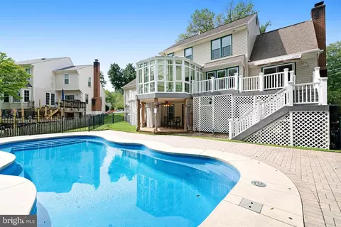 Exterior - 7420 Ridge Rd, Springfield, VA 22153 photo 8 of 15