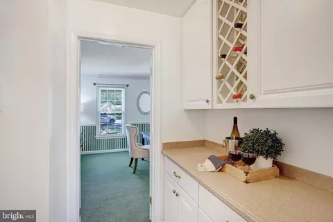 Entry Way - 7420 Ridge Rd, Springfield, VA 22153 photo 6 of 8