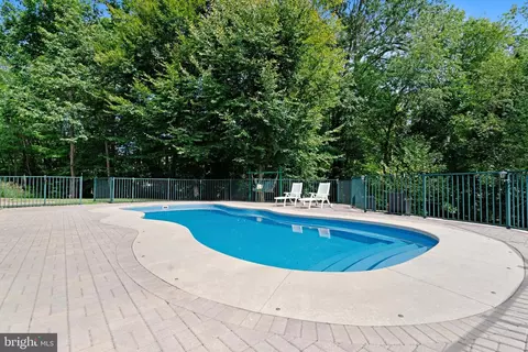 Exterior - 7420 Ridge Rd, Springfield, VA 22153 photo 10 of 15
