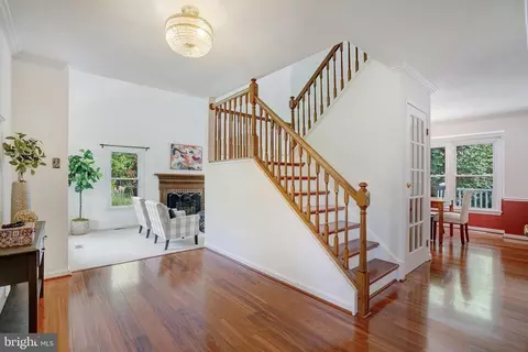 Entry Way - 7420 Ridge Rd, Springfield, VA 22153 photo 2 of 8