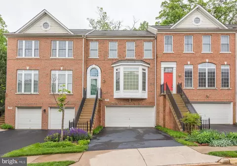 4203 Lower Park Dr, Fairfax, VA 22030