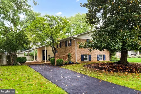 2508 Londonderry Rd, Alexandria, VA 22308