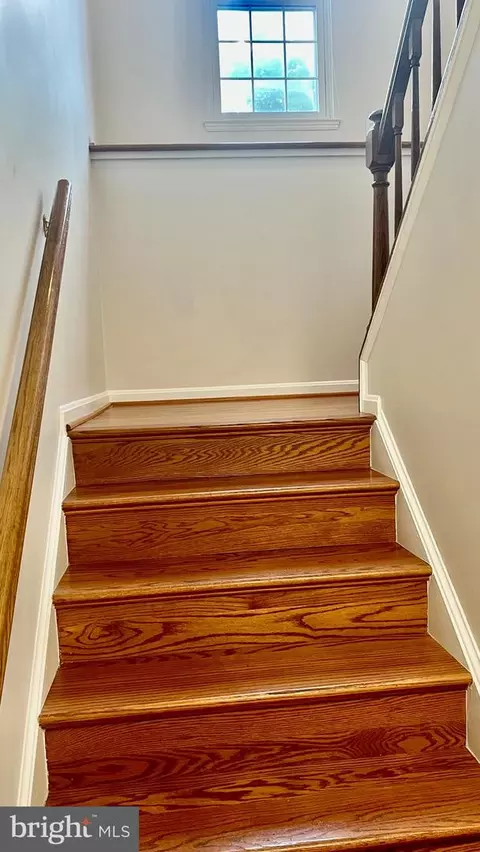Entry Way - 7022 Braddock Mews Pl, Springfield, VA 22151 photo 3 of 3