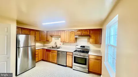 Other - 7022 Braddock Mews Pl, Springfield, VA 22151 photo 5 of 15