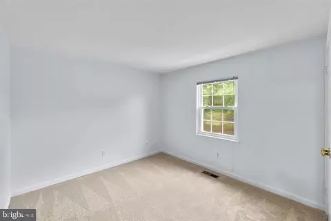 Bedroom - 7022 Braddock Mews Pl, Springfield, VA 22151 photo 2 of 3