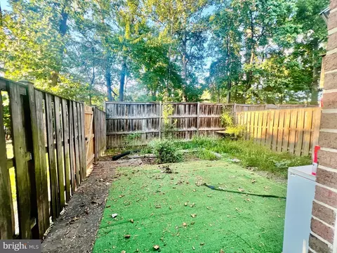 Exterior - 7022 Braddock Mews Pl, Springfield, VA 22151 photo 6 of 7