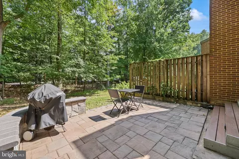 Exterior - 2008 Winged Foot Ct, Reston, VA 20191 photo 5 of 9