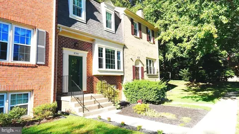 4744 Gainsborough Dr, Fairfax, VA 22032