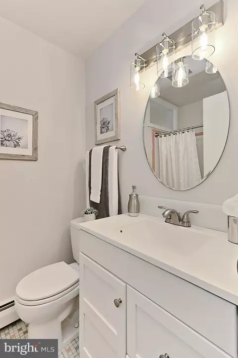 6944 Park Ave, Mclean, VA 22101 photo 10