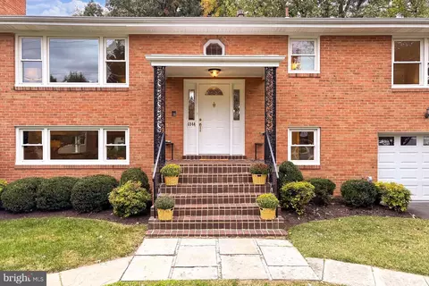 6944 Park Ave, Mclean, VA 22101 photo 2