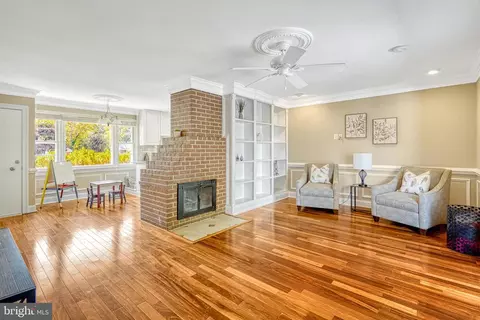 7402 Hallmark Pl, Springfield, VA 22150 photo 16