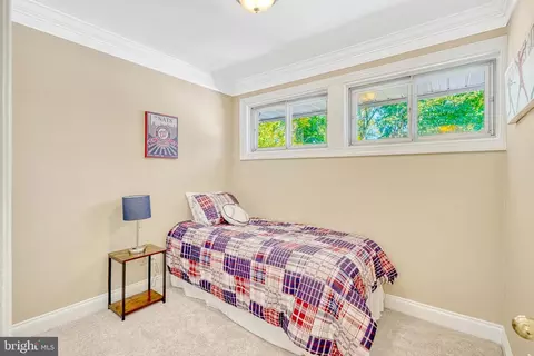 7402 Hallmark Pl, Springfield, VA 22150 photo 24