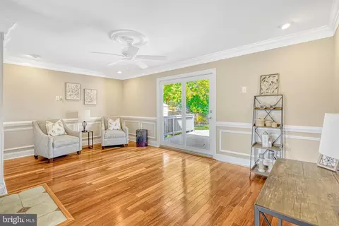 7402 Hallmark Pl, Springfield, VA 22150 photo 15
