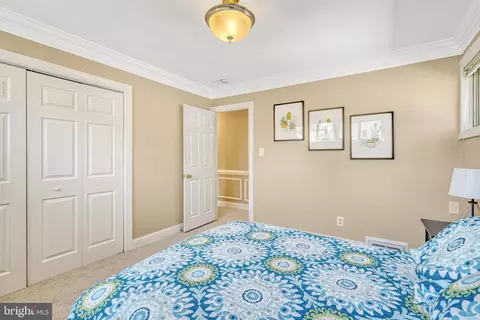 7402 Hallmark Pl, Springfield, VA 22150 photo 23