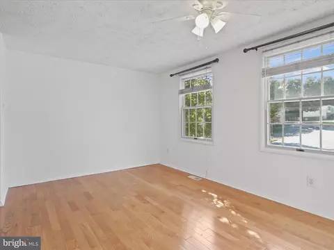 8326 Bark Tree Ct, Springfield, VA 22153 photo 15