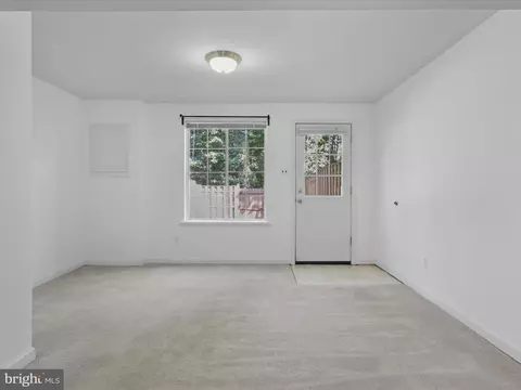 8326 Bark Tree Ct, Springfield, VA 22153 photo 21